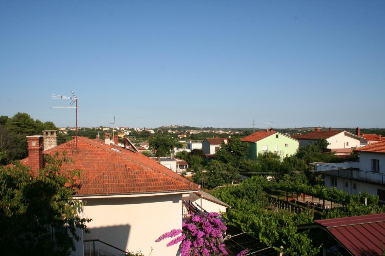 Apartment Vuk Pula Exterior foto